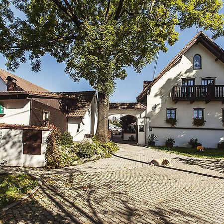 Pension U Dvou čápů Chocerady Exterior foto