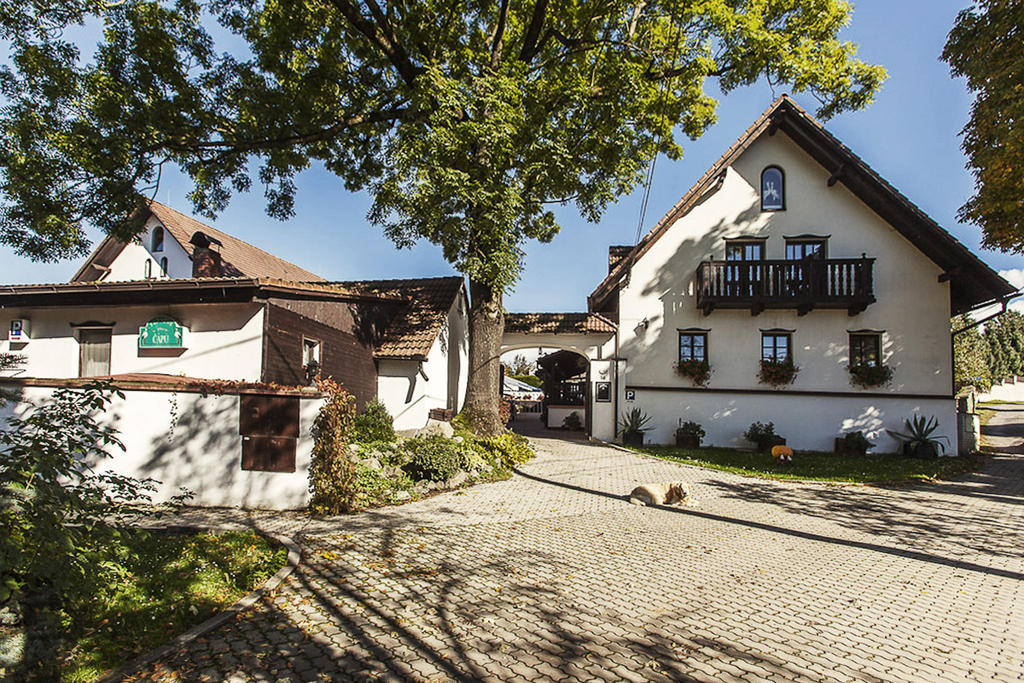 Pension U Dvou čápů Chocerady Exterior foto