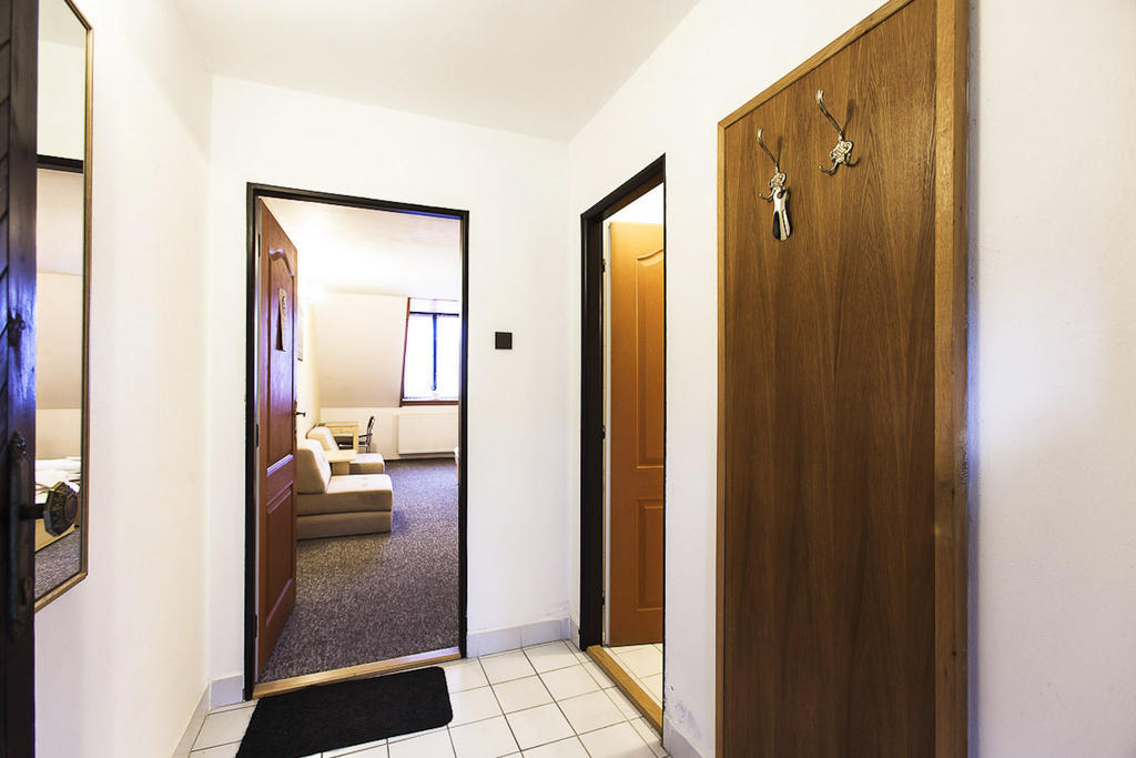 Pension U Dvou čápů Chocerady Habitación foto